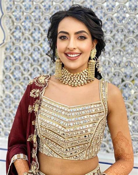 Nude Makeup Looks Ideas For Bride