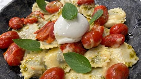 Tortelli Caprese Band Receitas