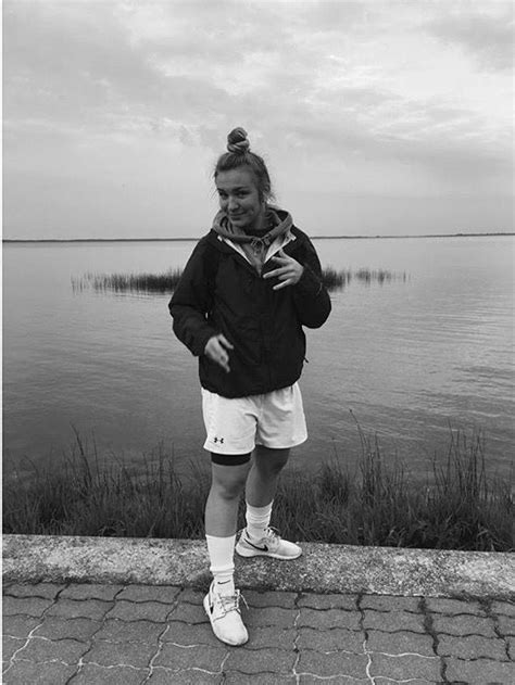 Pin By Cydney Richmond On Outfits Tomboy Fashion Lesbian Outfits Lesbian Fashion