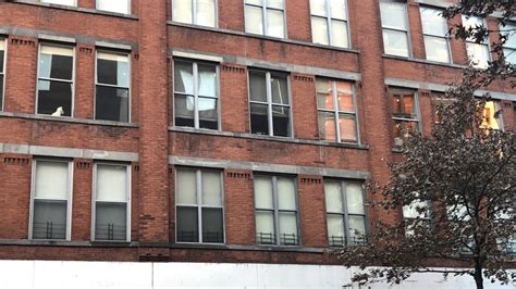 California Peeping Tom Secretly Records Naked Neighbor Through Bedroom Window Then Calls