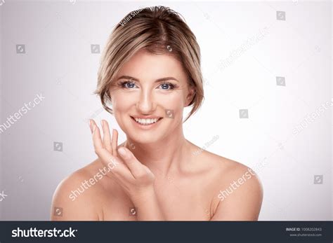 Average Looking Women Nude Royalty Free Images Stock Photos Pictures Shutterstock