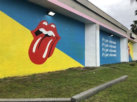 This Rolling Stones Mural Popped Up At The Former La Bare Nightclub