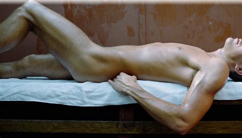 Here In The Closet Gay Italiano Di Mani E Di Labbra