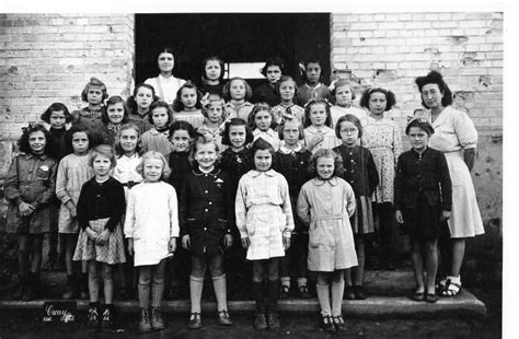 Photo De Classe Classe De Melle COLIN De 1946 Ecole Mairie Tivoli