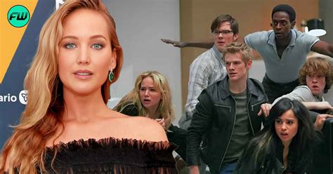 She Drops Her Towel Totally Naked Jennifer Lawrence Made Zoe Kravitz Uncomfortable By Going