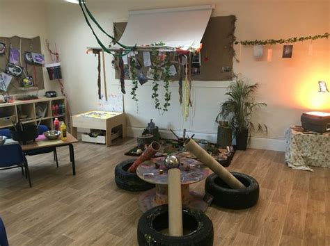 A Living Room Filled With Furniture And Lots Of Plants