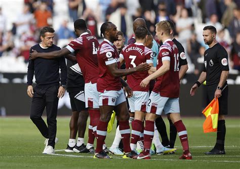 Fulham S Silva Fumes Over Handball Decisions In Loss At West Ham Reuters