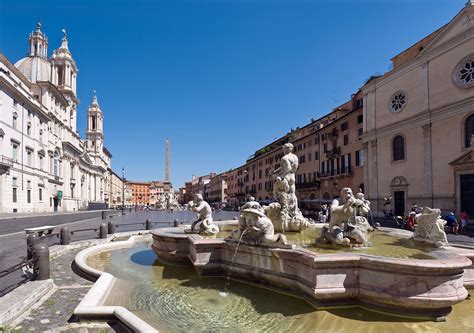 Piazza Navona Mit Vierstr Mebrunnen Der Sch Nste Platz In Rom