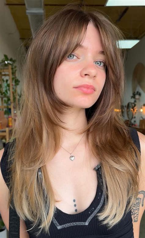 50 Beautiful Long Shag Haircuts for Effortless Style : Ombre Shag with
