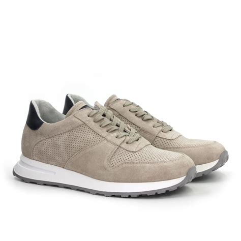 Кроссовки Bugatti - купить с доставкой по выгодным ценам в интернет ...