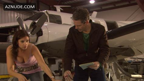 NICOLE SHERWIN Nude AZNude