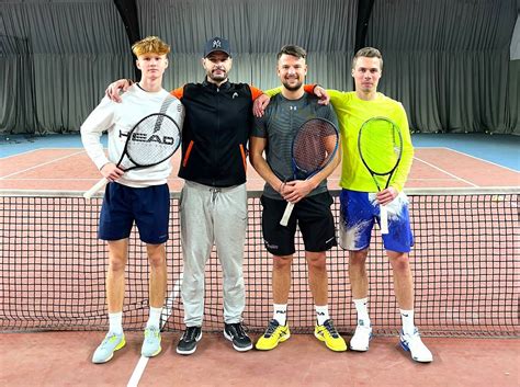 Tennis Medensaison Gladbacher Htc Feiert Beide Titel In Der