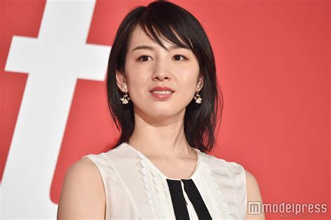 画像5 26 新婚の桜庭ななみ、ウエディングドレス姿披露 地元・鹿児島で家族写真撮影も モデルプレス