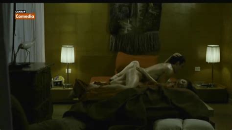 Naked Olivia Molina in Dieta mediterránea