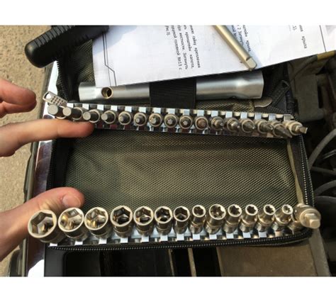 Набор головок 1/4 с инструментом в фирменной сумке, 37 предметов Дело ...