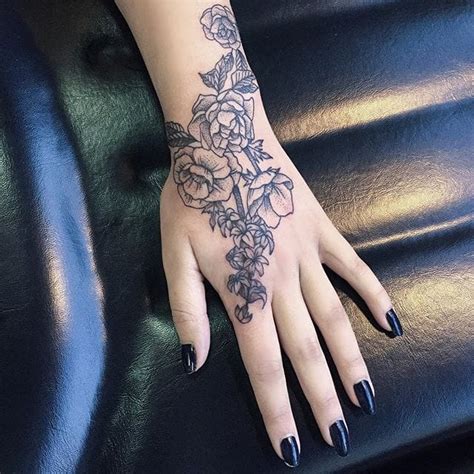 Share 68+ floral hand tattoos - in.coedo.com.vn