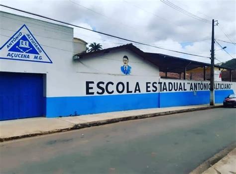 Escola Estadual... - Escola Estadual Antônio Alticiano