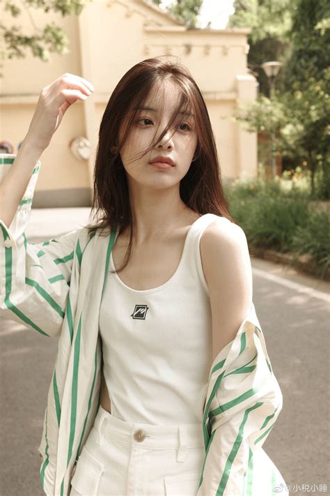 𝕣ડⅈ 𝕥𝕣ⅈꪀⅈ𝕫ꫀ𝕣ડ • | Gadis cantik, Gadis, Kecantikan