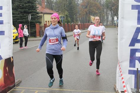 Sensacyjny Zwyci Zca Xi Biegu Ulicznego Im Kazimierza Wierzowskiego W