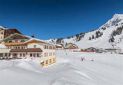 Toplage In Obertauern Ferienwohnungen Direkt An Der Piste