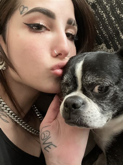 Val Album FFFKxiwWQAUJuve Porn Pic