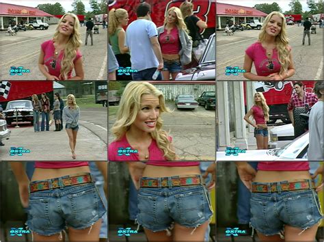 Naked Jessica Simpson In Extra