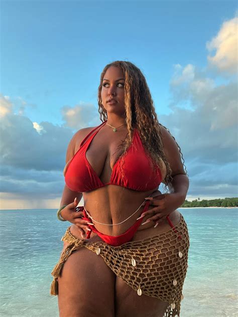 Untitled On Tumblr Uilani Babe