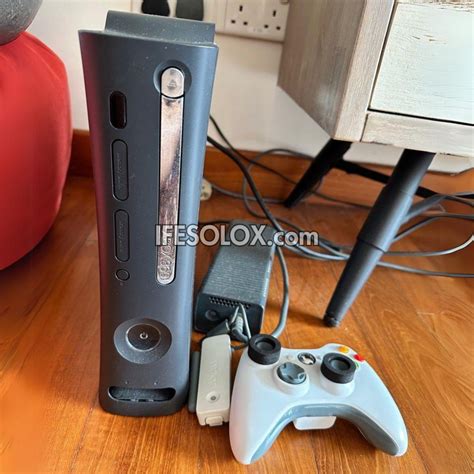 Microsoft XBOX 360 Elite 120GB Game Console Complete Set with 2 Wirele ...