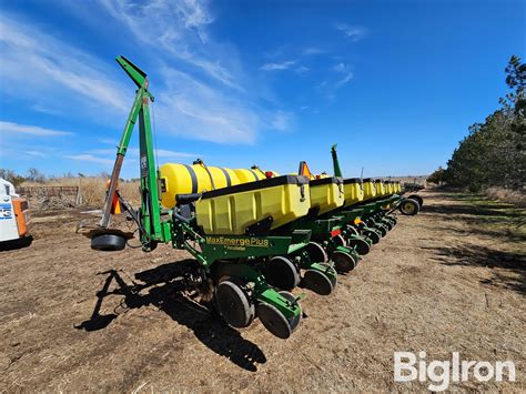 John Deere Maxemerge Plus R Conservation Planter Bigiron Auctions