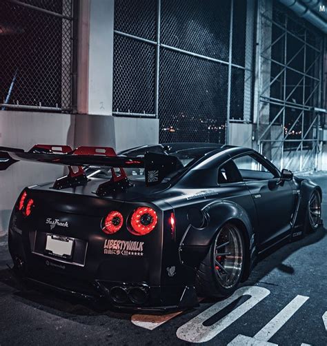 Gambar Kereta Nissan Gtr Grace Hill