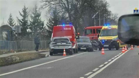 Utrudnienia Na Drodze Krajowej Nr Po Zderzeniu Skody I Volvo