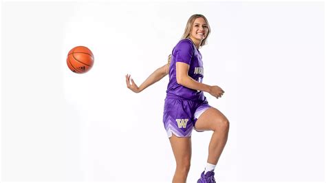 Hannah Stines Womens Basketball University Of Washington Athletics