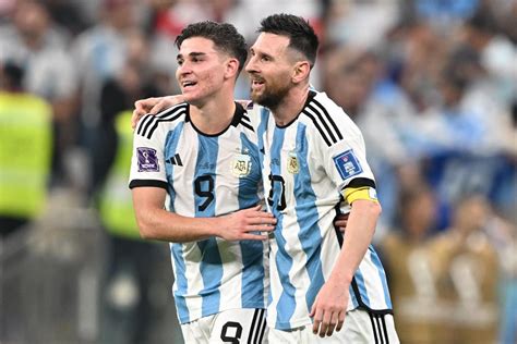 El 1x1 De Argentina Un Julián Álvarez Imparable Y La Magia De Messi