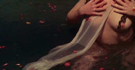 Calígula nude pics Страница