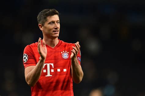 Robert Lewandowski Zosta Nominowany Do Z Otej Pi Ki Sport Radio Zet