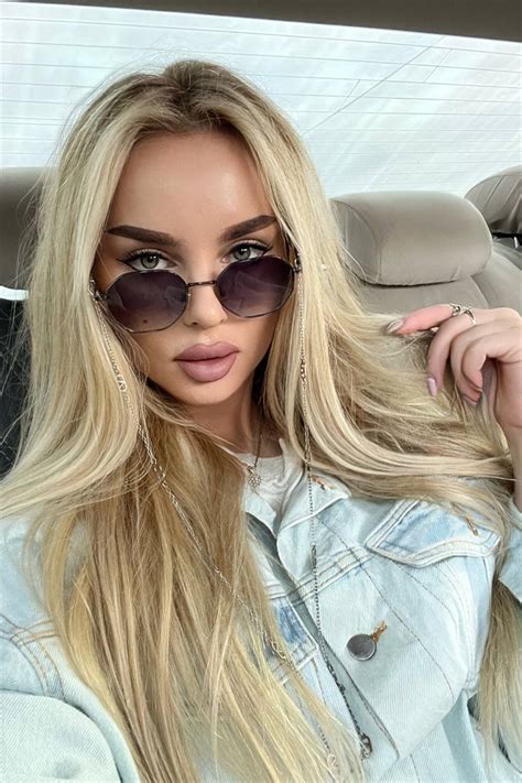Beautiful Yulia Y O From Astana With Blonde Hair ID LadaDate