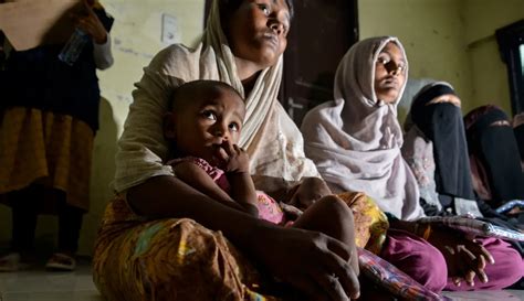 Foto Melihat Pengungsi Rohingya Di Penampungan Imigrasi Aceh Foto