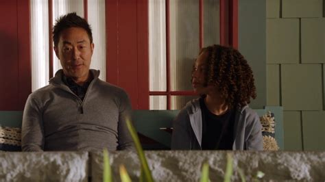 9 1 1 6x13 The Opening Scene Youtube