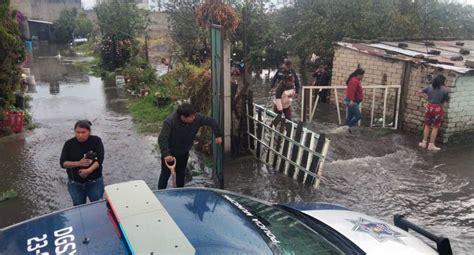 Tormenta y desbordamiento de un río inunda calles y viviendas de Toluca