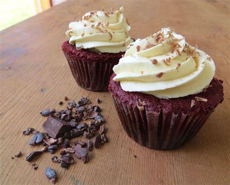 Cupcake De Red Velvet Chocolatoso Y Cremoso Suave Bizcocho De