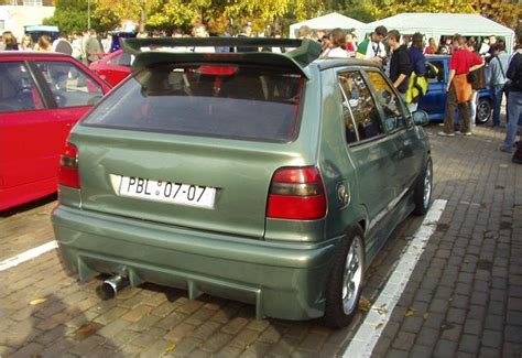 Škoda Felicia Tuning show 154 Auta5P CZ