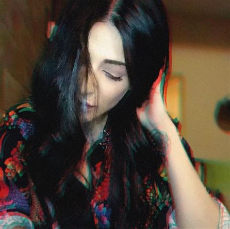 Shruti Haasan Latest Hot Photo Stills