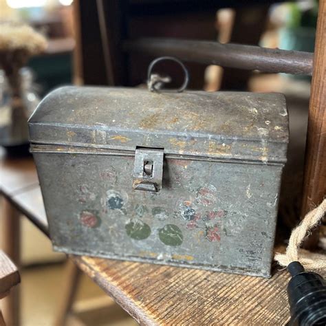 Vintage Tin With Handpainted Flowers Mayflower Mercantile