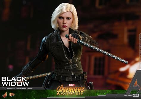 Hot Toys apresenta o action figure da Viúva Negra do filme Vingadores Guerra Infinita