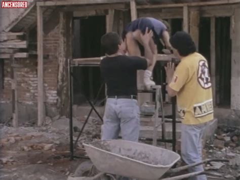 Naked Unknown Latina In Vuelven Los Alba Iles