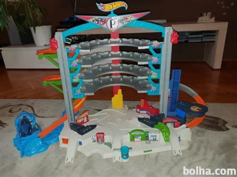 Hot Wheels Ultimate garage garaža