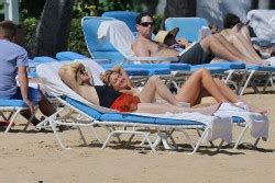 Kate Hudson Wearing A Bikini In Hawaii Lqtag Page Phun Org Forum