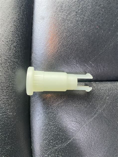 Втулка педали сцепления — Skoda Octavia A7 Mk3, 1,4 л, 2013 года ...