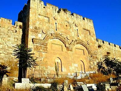 B Blia E Arqueologia As Portas De Jerusal M