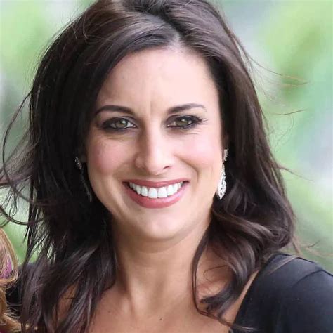 Hot Sexy Lucy Kennedy Bikini Pics